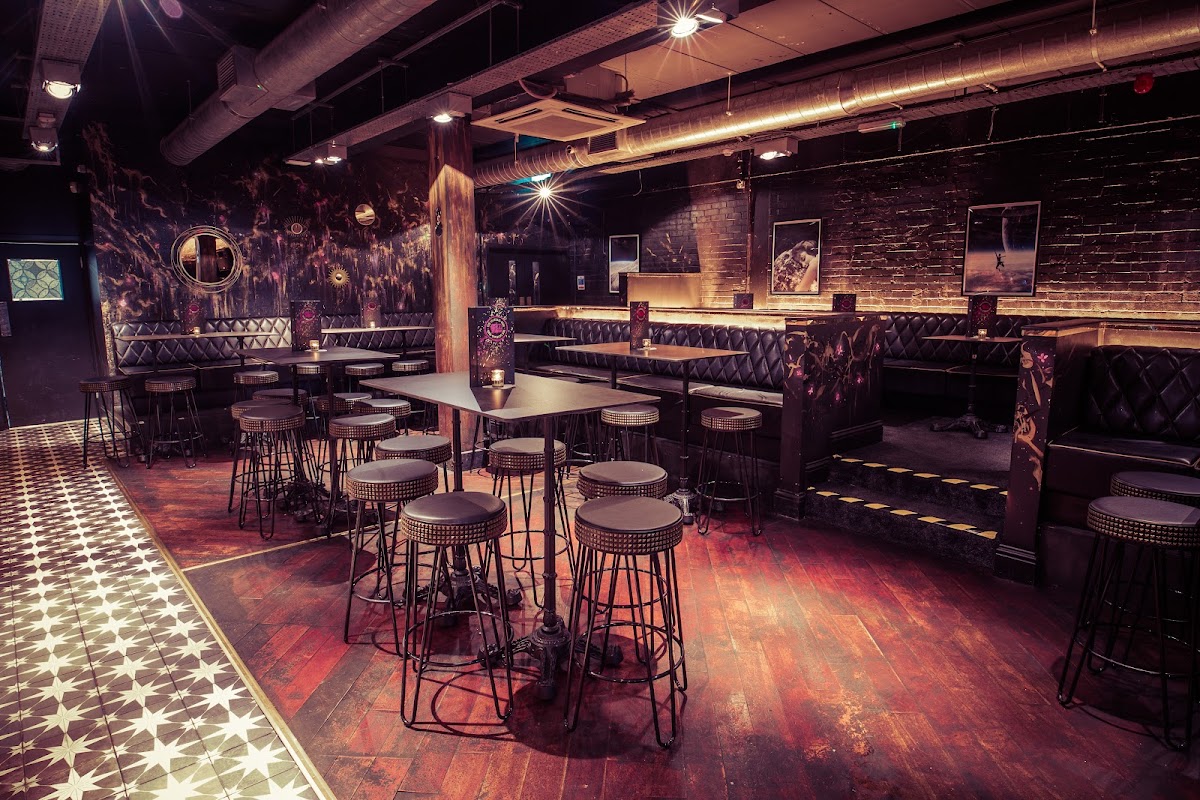The Cocktail Club - Cocktail Bar In Reading
